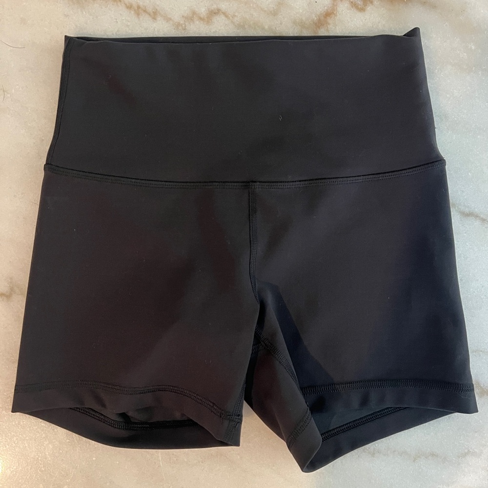 Lululemon Wunder Under Shorts